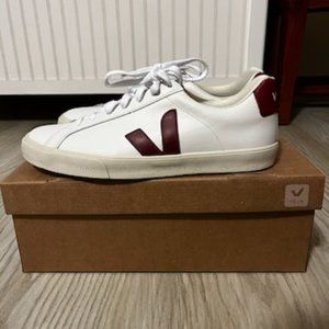 Unisex Veja Esplar Sneaker, Size US 9/EUR 42, Maroon/Red